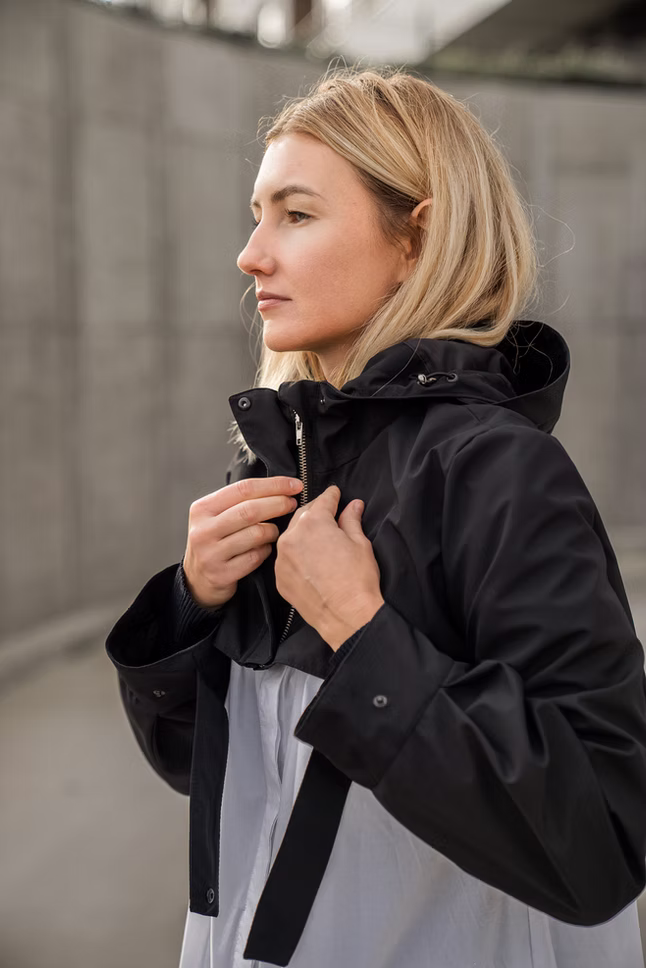 Black Ninja jacket in waterproof  Nanomembrane fabric
